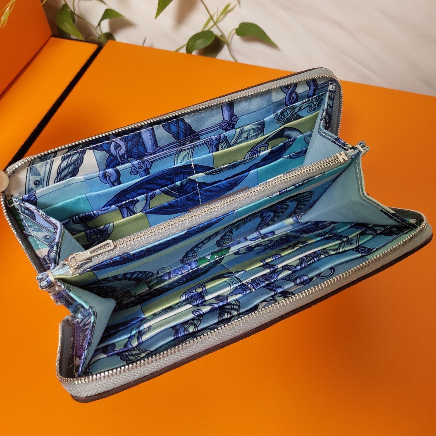 HERMES Zipper Wallet 20 Grey Epsom