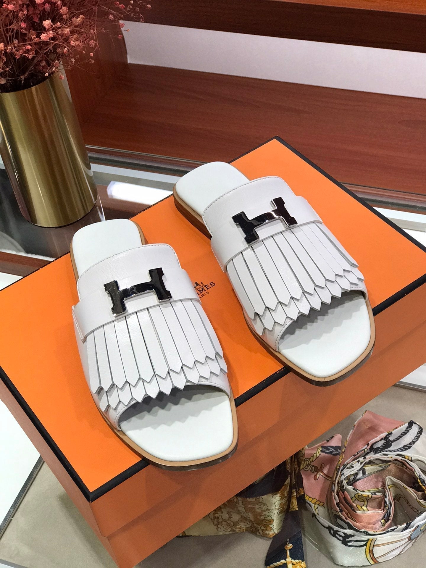 HERMES ROYAL SANDAL WHITE LAMBSKIN