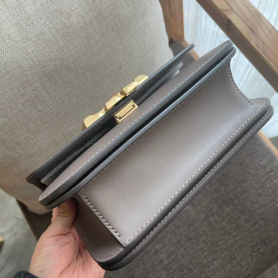 CELINE TRIOMPHE BOX 18 CALFSKIN GREY