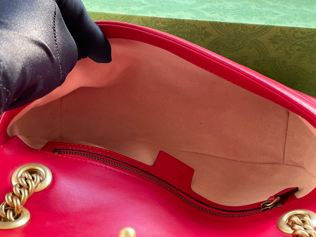 GUCCI MARMONT MATELASSÉ LARGE 26 BAG RED PINK CALFSKIN