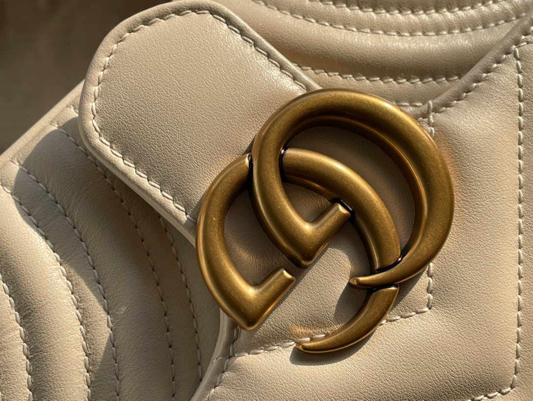 GUCCI MARMONT MATELASSÉ SMALL 22 BAG WHITE CALFSKIN