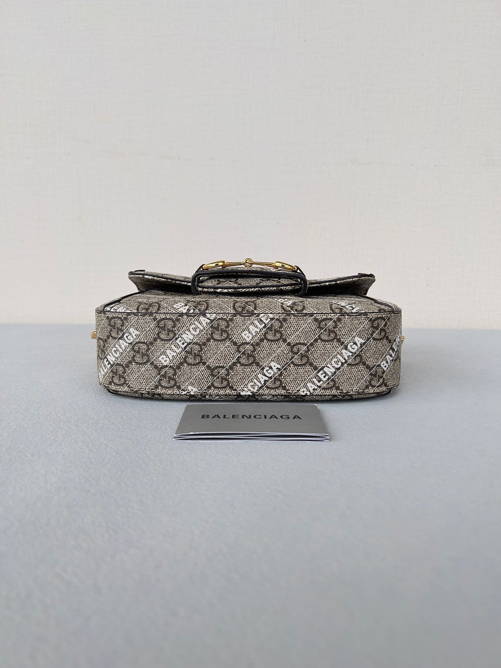 GUCCI MINI 25 PRINTED SADDLE BAG IN EICRU BEIGE CANVAS