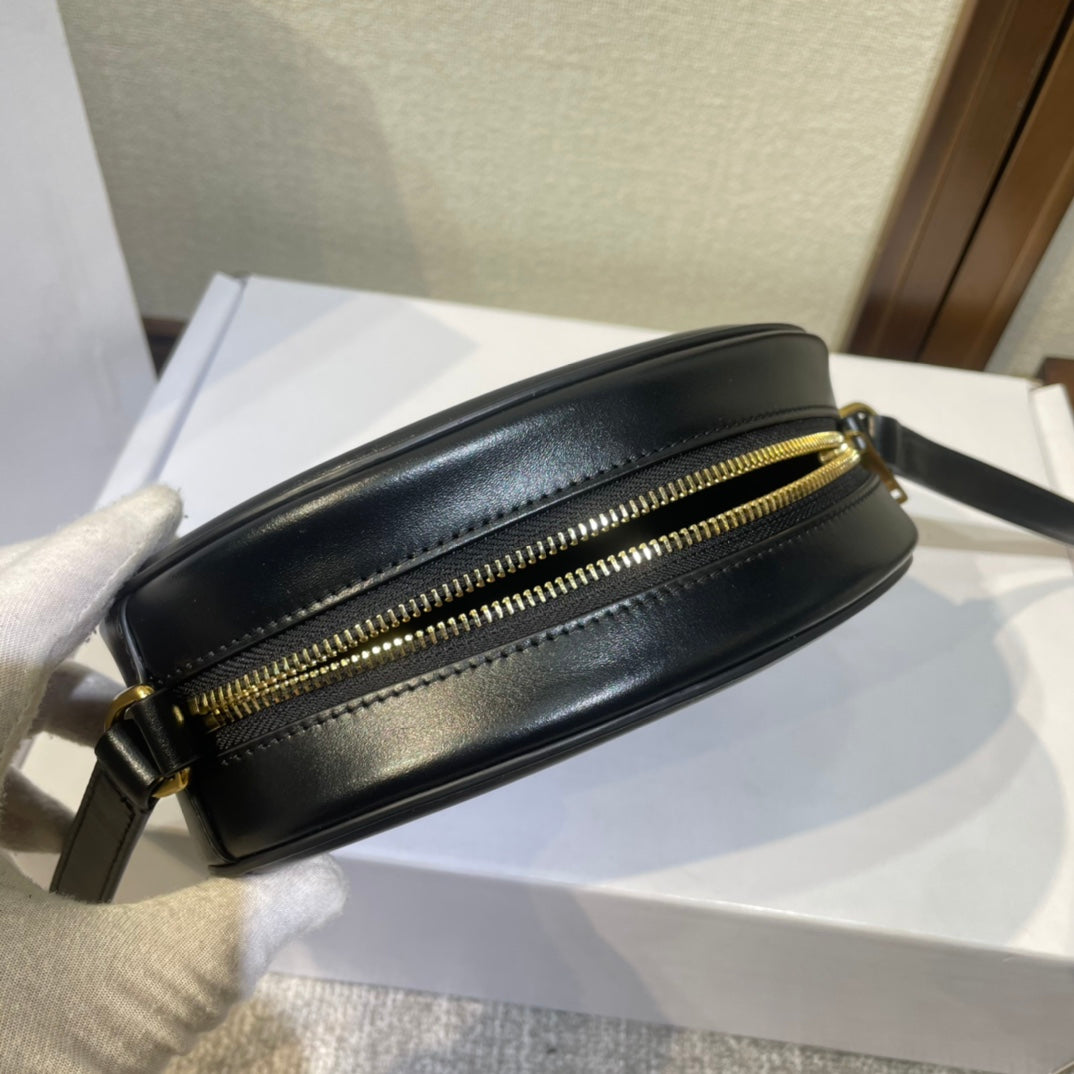 CELINE OVAL PURSE BAG 20 IN BLACK CALFSKIN