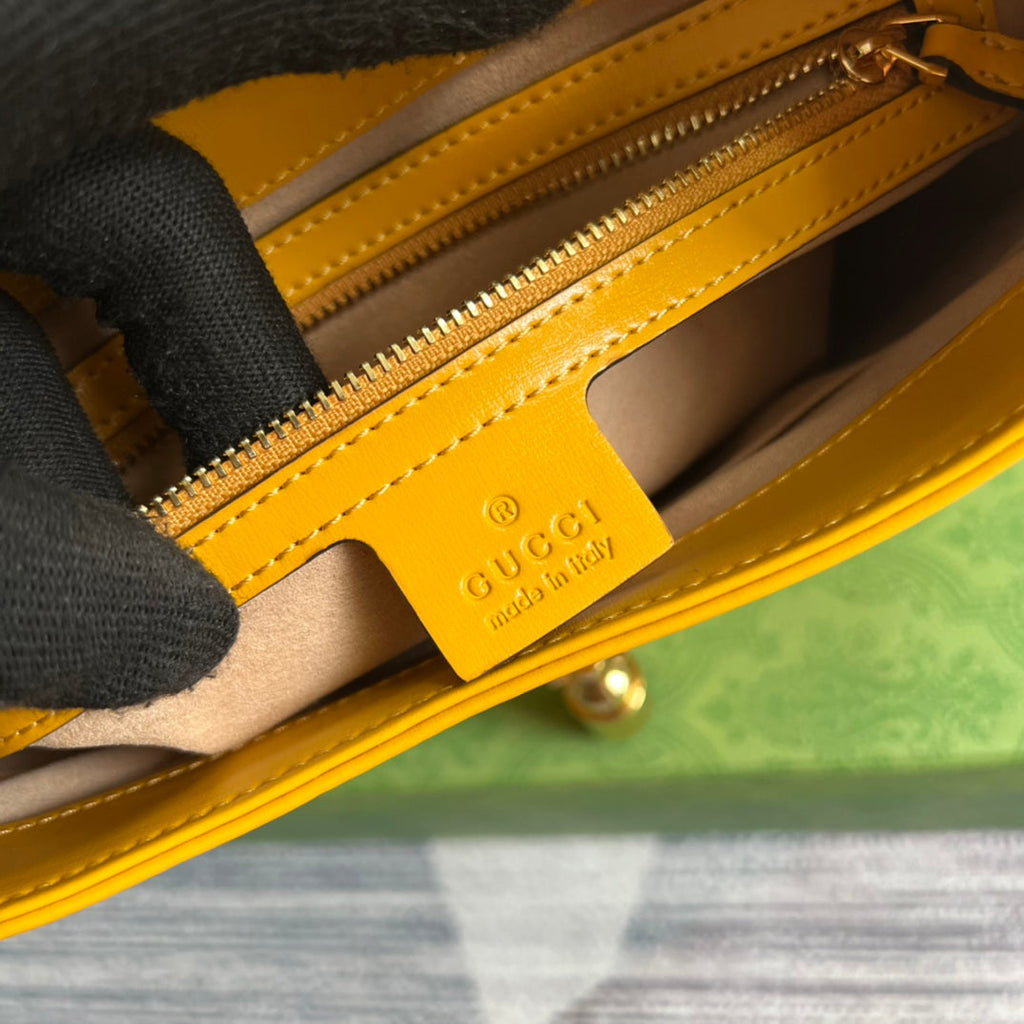 GUCCI JACKIE SMALL 28 SHOULDER BAG IN YELLOW CALFSKIN