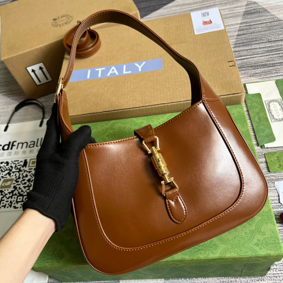 GUCCI JACKIE SMALL 28 SHOULDER BAG IN CINNAMON BROWN CALFSKIN