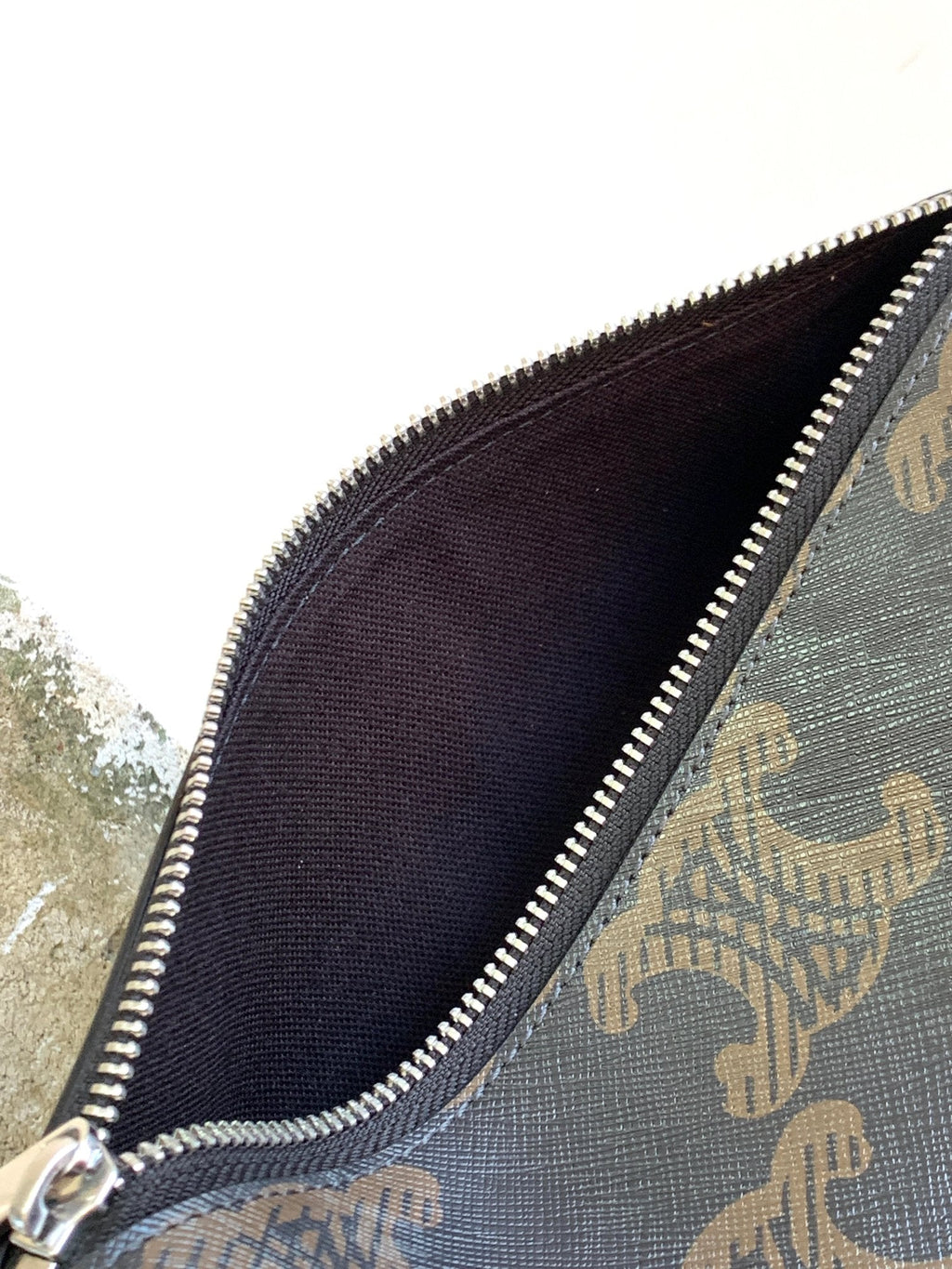 CELINE CYLINDRICAL 22  BAG BLACK BROWN COWHIDE
