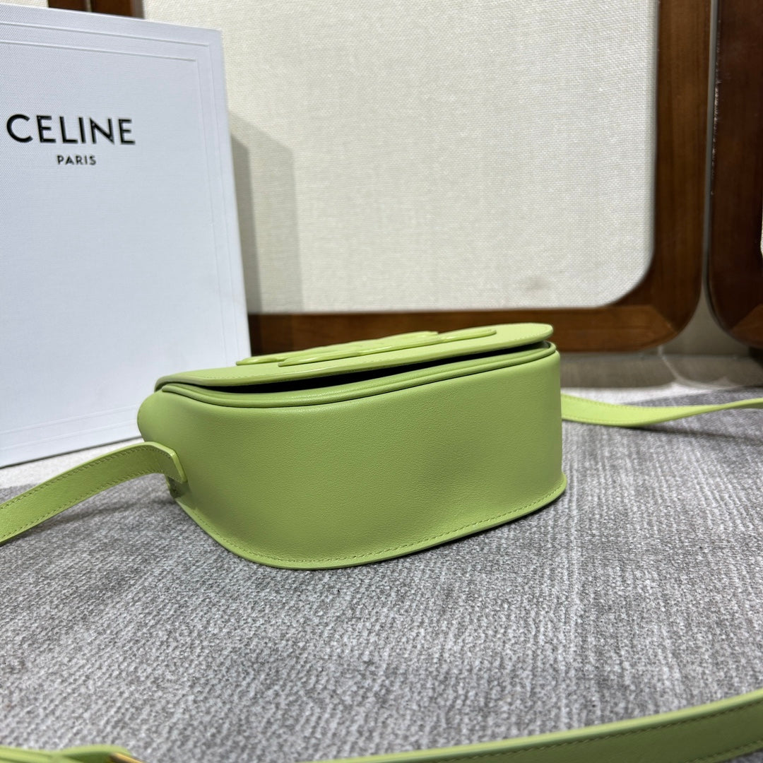 CELINE FOLCO CUIR TRIOMPHE 18 IN INCHWORM GREEN CALFSKIN