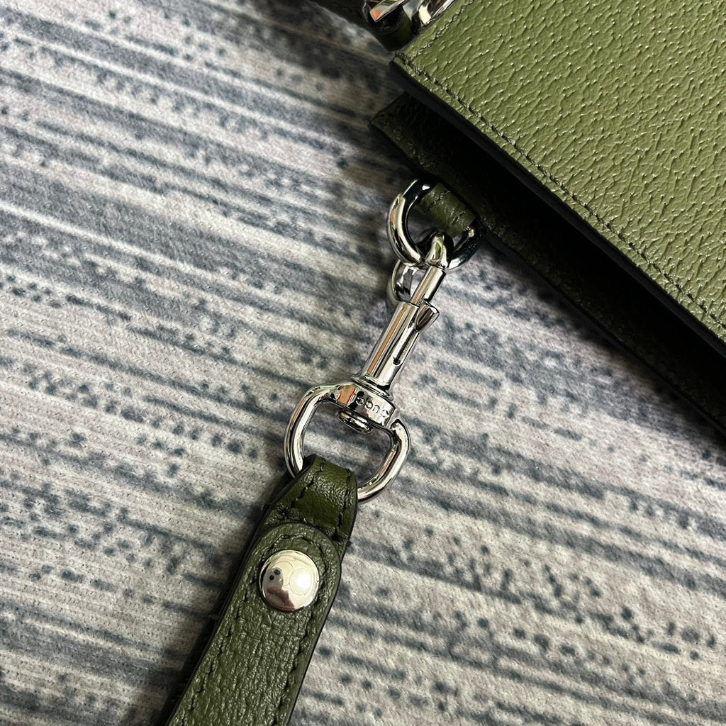 GUCCI MARMONT POUCH 30 IN ARMY GREEN LAMBSKIN