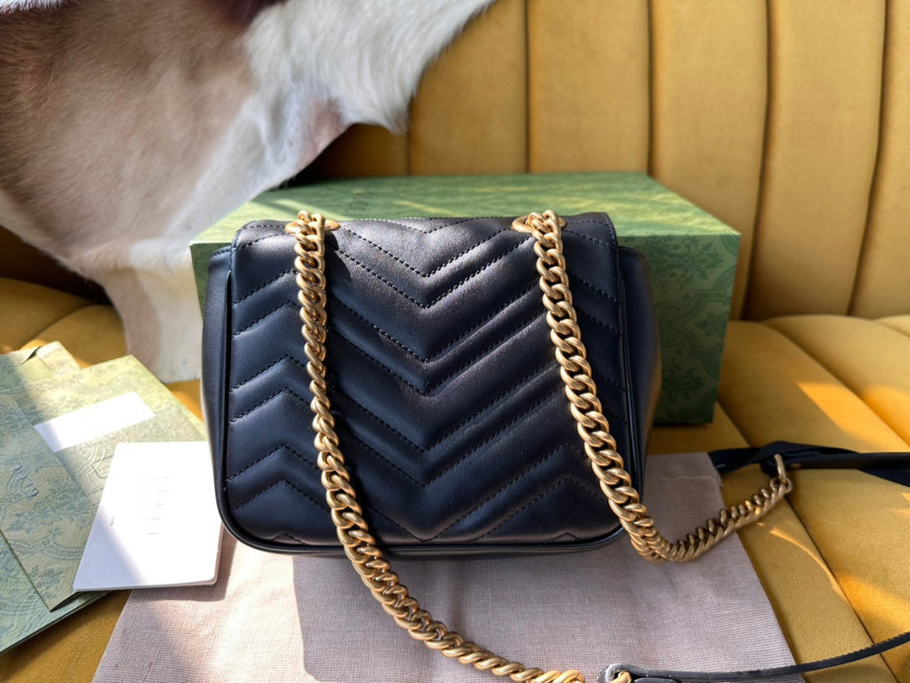 GUCCI MARMONT MINI 18 HANDBAG IN BLACK CALFSKIN