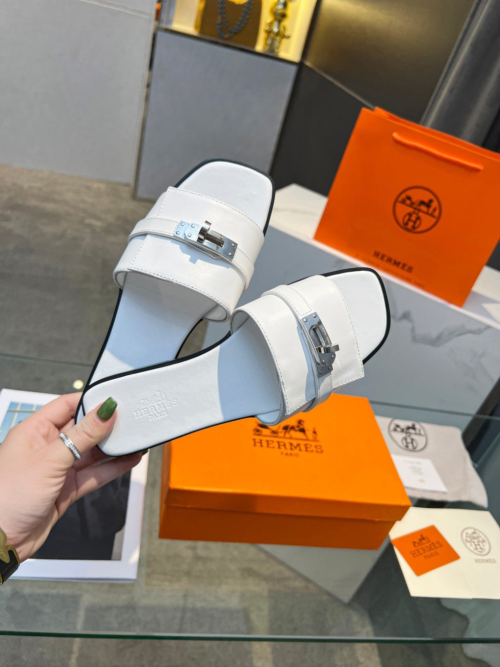 HERMES Giulia Sandal White Calfskin