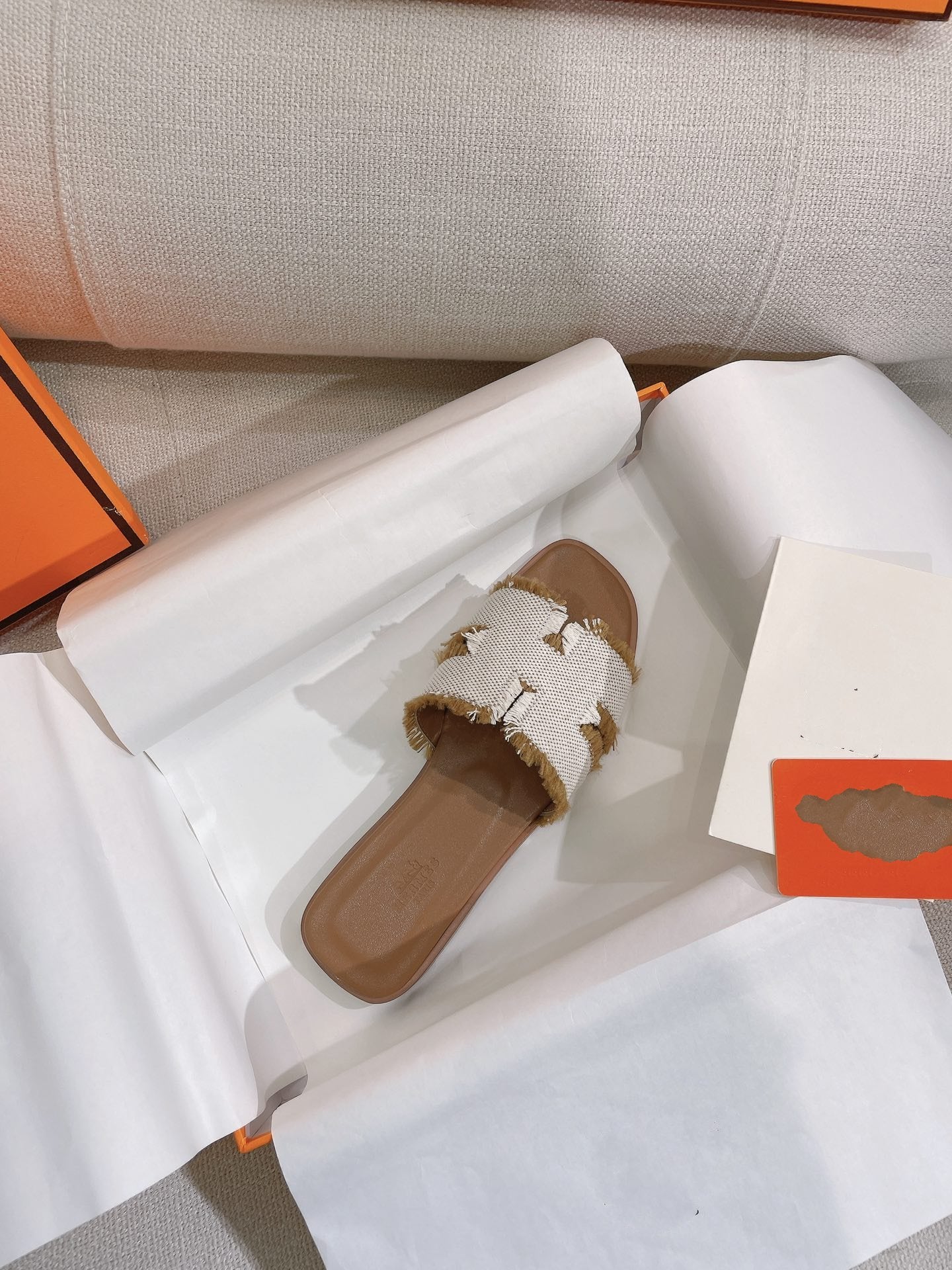HERMES 0RAN SANDAL GRAY CLOUD CANVAS