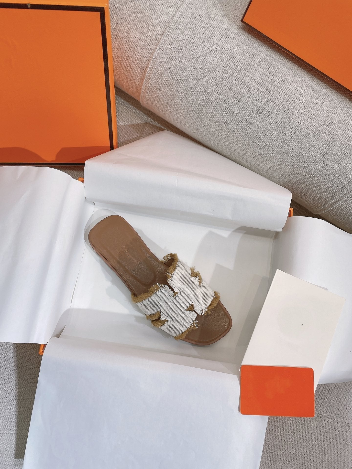 HERMES 0RAN SANDAL GRAY CLOUD CANVAS