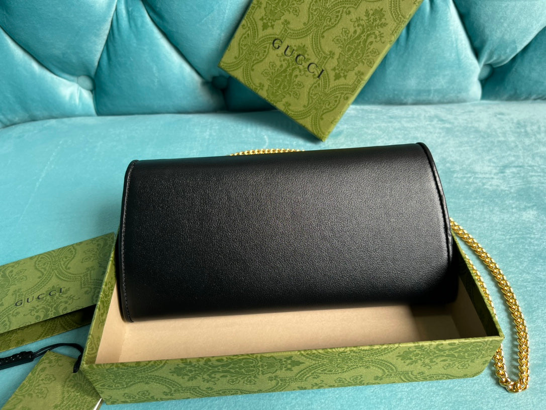 GUCCI BLONDIE SHOULDER BAG 21 IN BLACK CALFSKIN GOLD HARDWARE