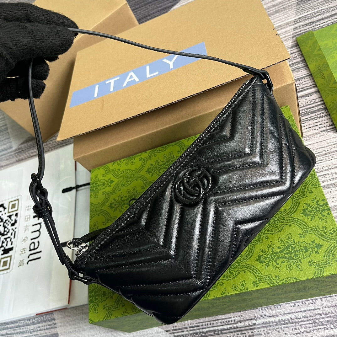 GUCCI MARMONT SMALL 23 HANDBAG IN BLACK CALFSKIN