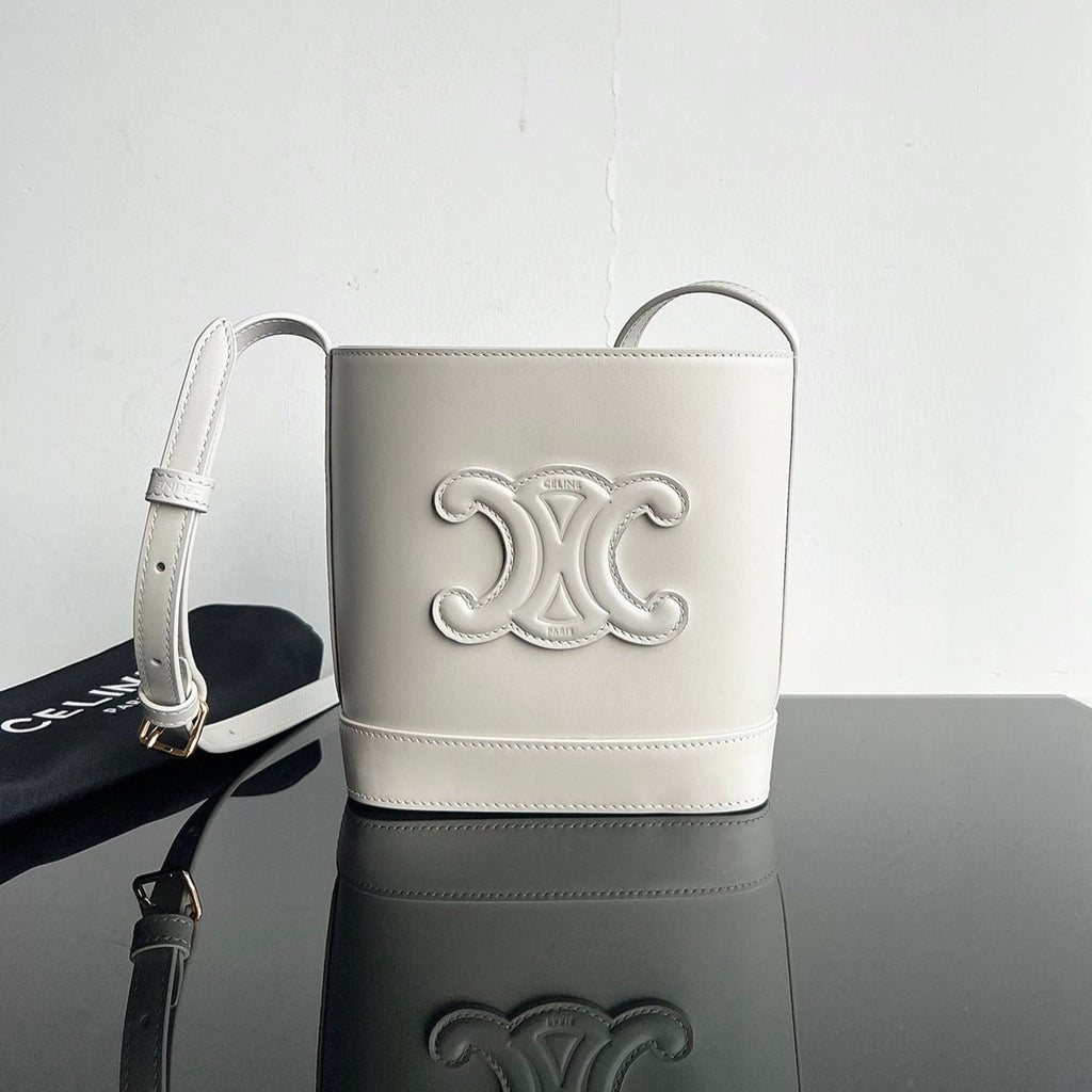 CELINE CUIR TRIPHOME 19 WHITE SMOOTH CALFSKIN BUCKET BAG
