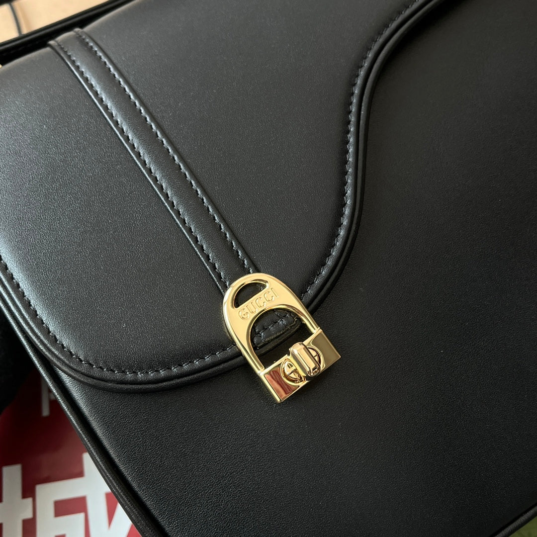 GUCCI EQUESTRIAN STYLE SHOULDER BAG 21 IN BLACK CALFSKIN GOLD HARDWARE