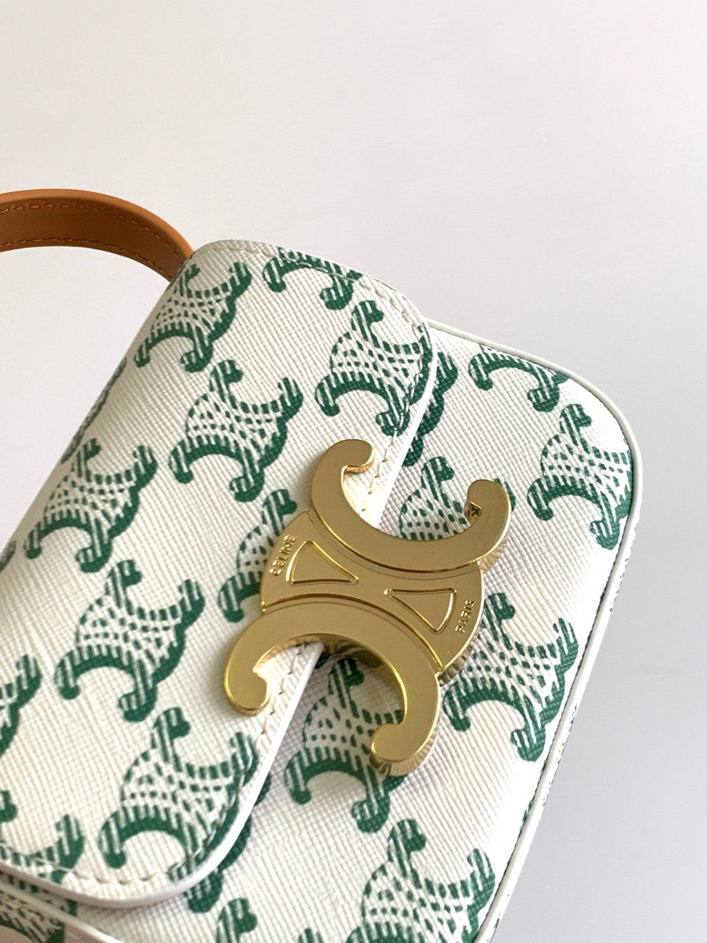 CELINE TRIPHOME 11 GREEN WHITE COWHIDE LEATHER