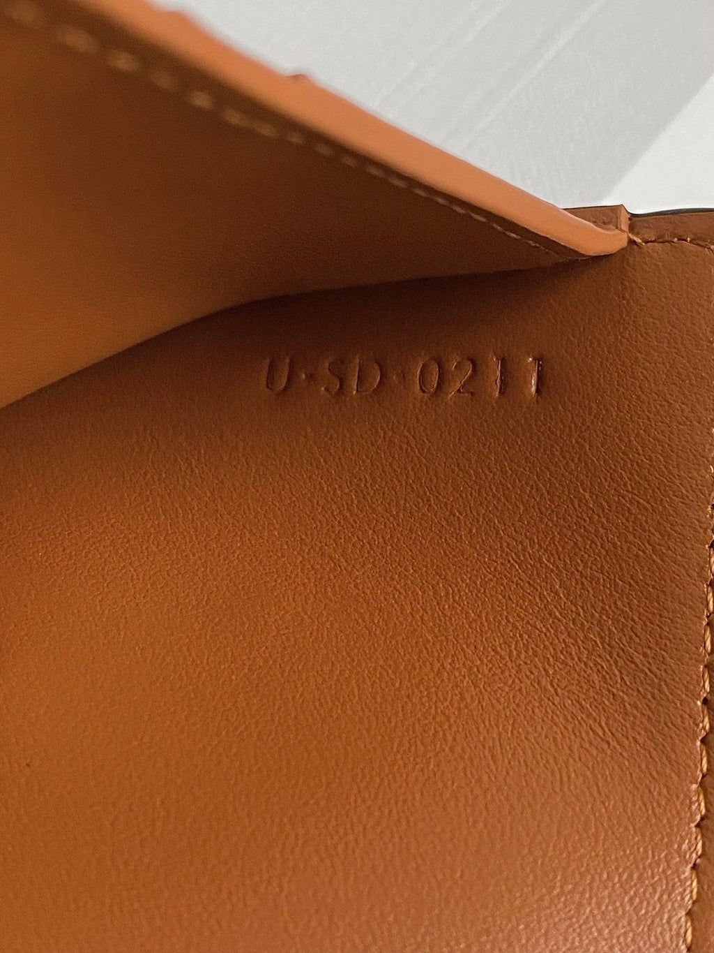 CELINE TRIPHOME 10 TRIFOLD WALLET CALFSKIN CINNAMON BROWN