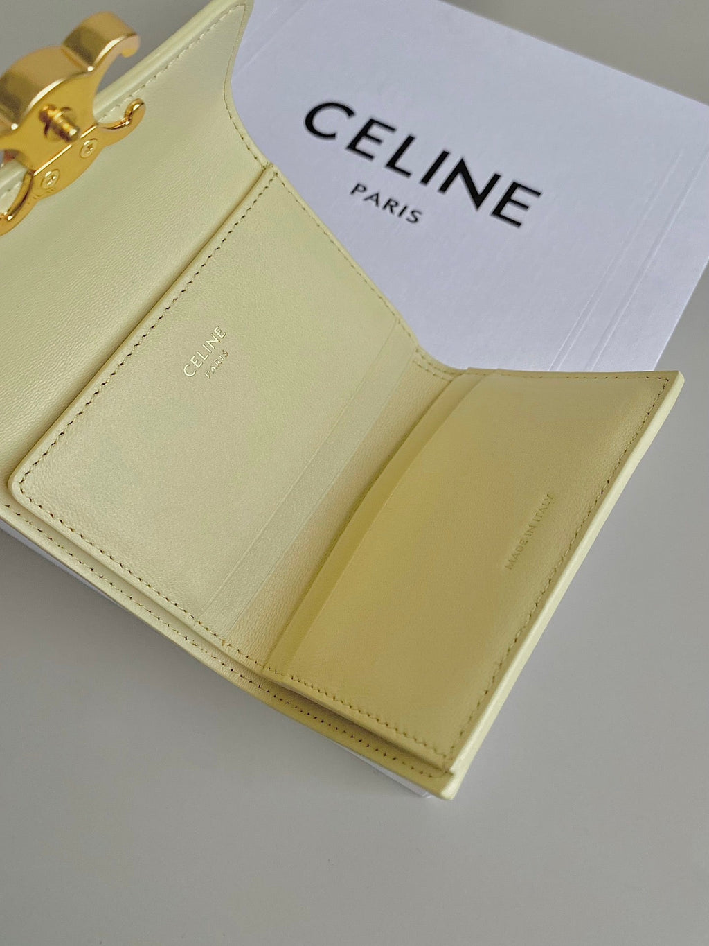 CELINE TRIOMPHE 9 WALLET TWO-IN-ONE YELLOW PASTEL CALFSKIN