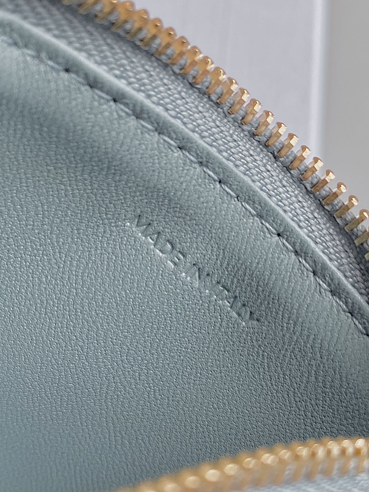 CELINE TRIOMPHE 9 WALLET TWO-IN-ONE GLACIER BLUE CALFSKIN