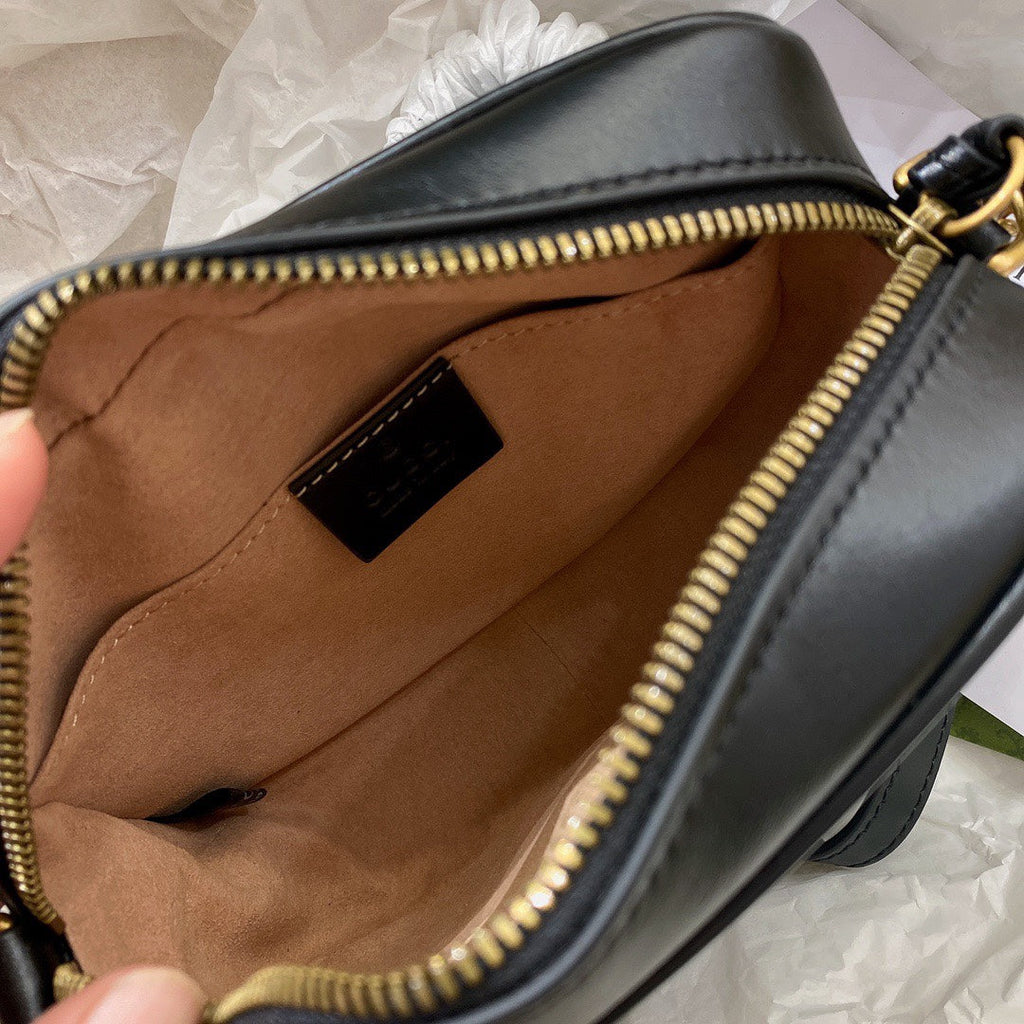 GUCCI MINI 18 MARMONT MATELASSÉ BLACK CALFSKIN WITH GOLDEN LOGO