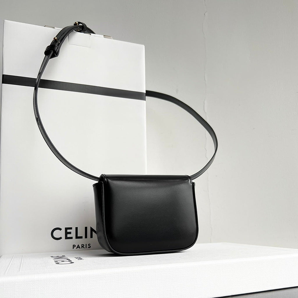 CELINE Triomphe 11 BLACK Shiny Calfskin Handbag