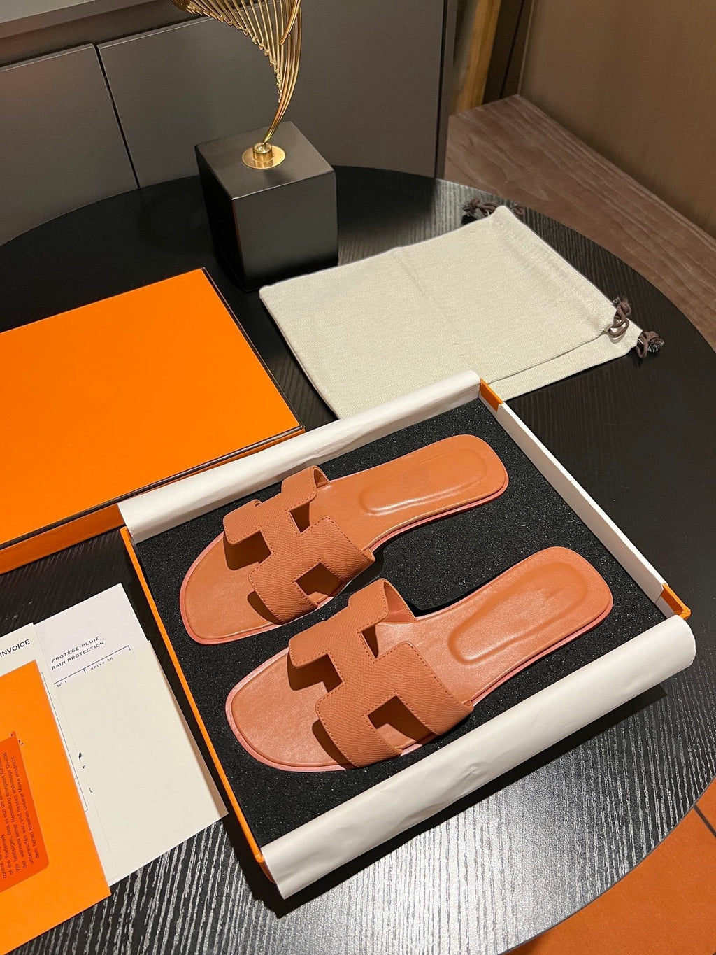 HERMES 0RAN SANDAL Leather Carrot