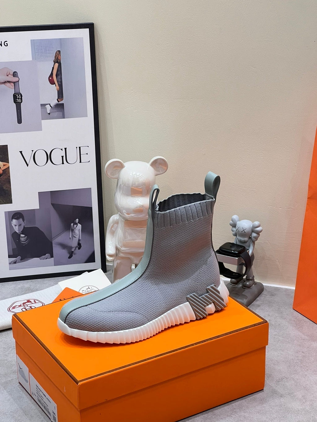 HERMES H FUN CLASSIC SNEAKER STYLISH LIGHT GRAY FABRIC