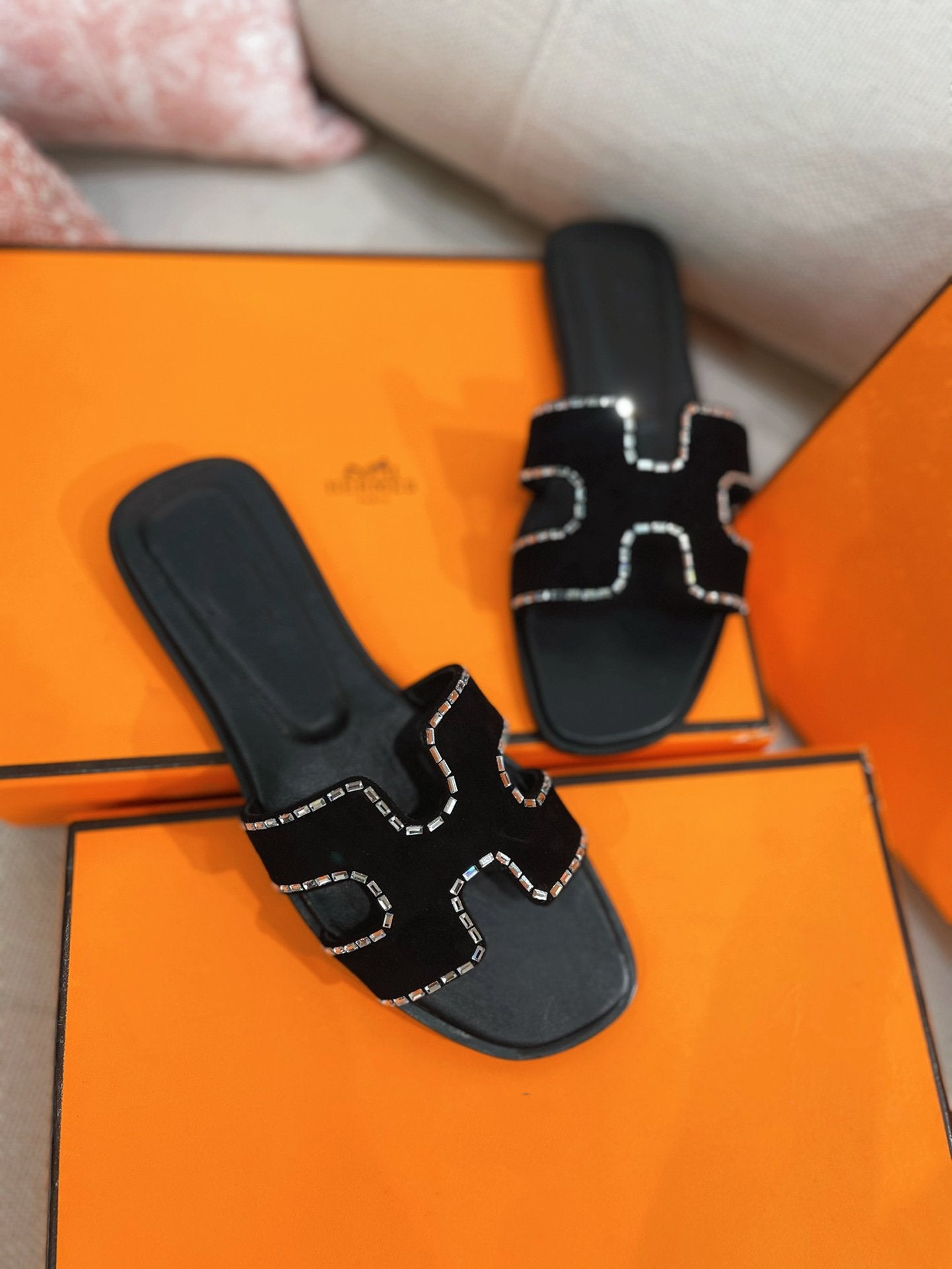 HERMES 0ran Sandal Calfskin Rhinestone Black