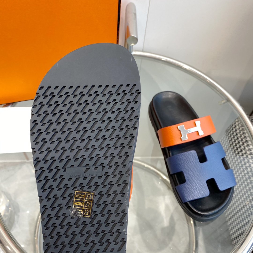 HERMES Chypre Sandal Charcoal Blue Leather