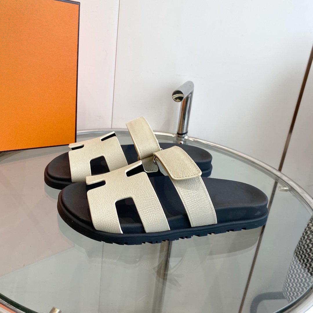 HERMES CHYPRE EPSOM Sandal white Leather