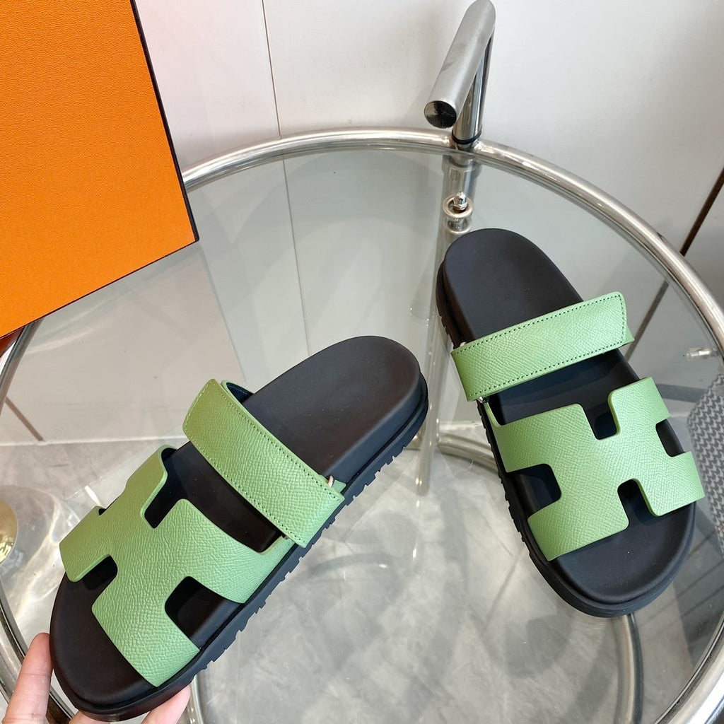 HERMES CHYPRE EPSOM Sandal light green Leather