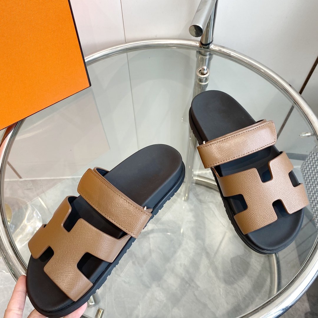HERMES CHYPRE EPSOM Sandal brown Leather