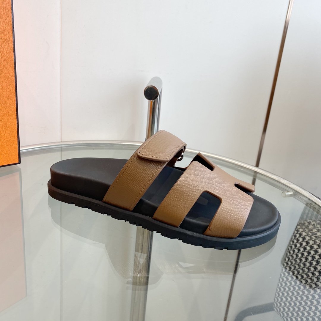 HERMES CHYPRE EPSOM Sandal brown Leather