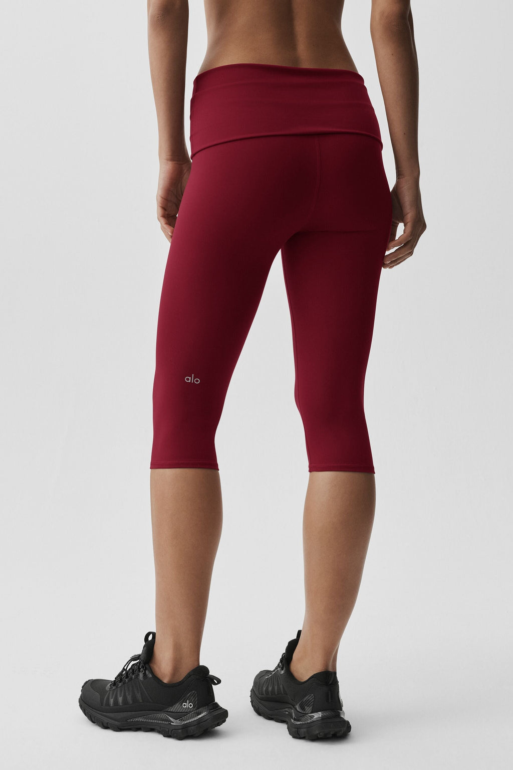 Women's Softsculpt Low-Rise Foldover Yoga Capri Leggings - Sculpting 3/4 Length Tight in Summer Romance Red
