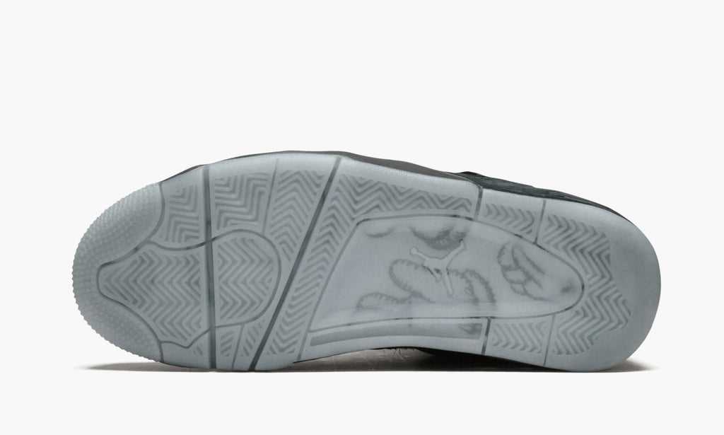 Air Jordan 4 Retro “Kaws – Black”