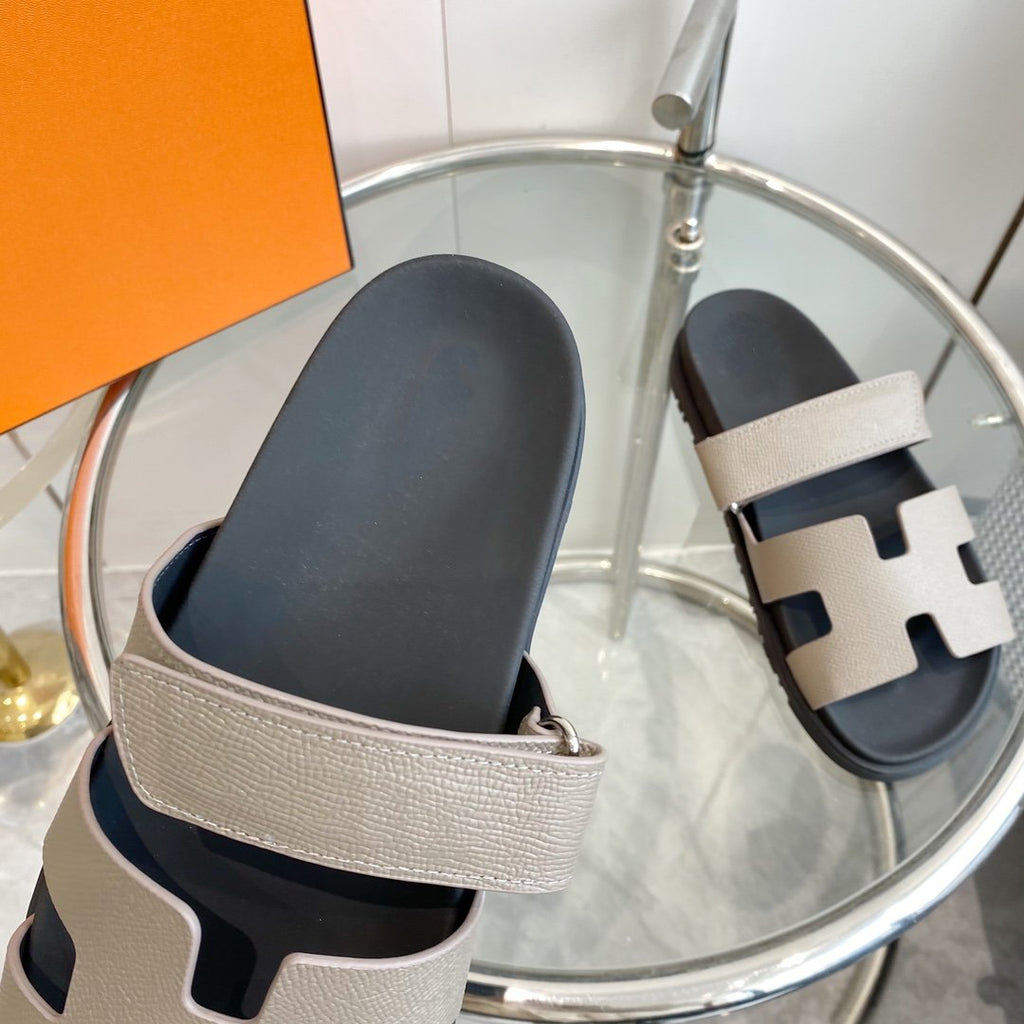 HERMES CHYPRE EPSOM Sandal gray Leather