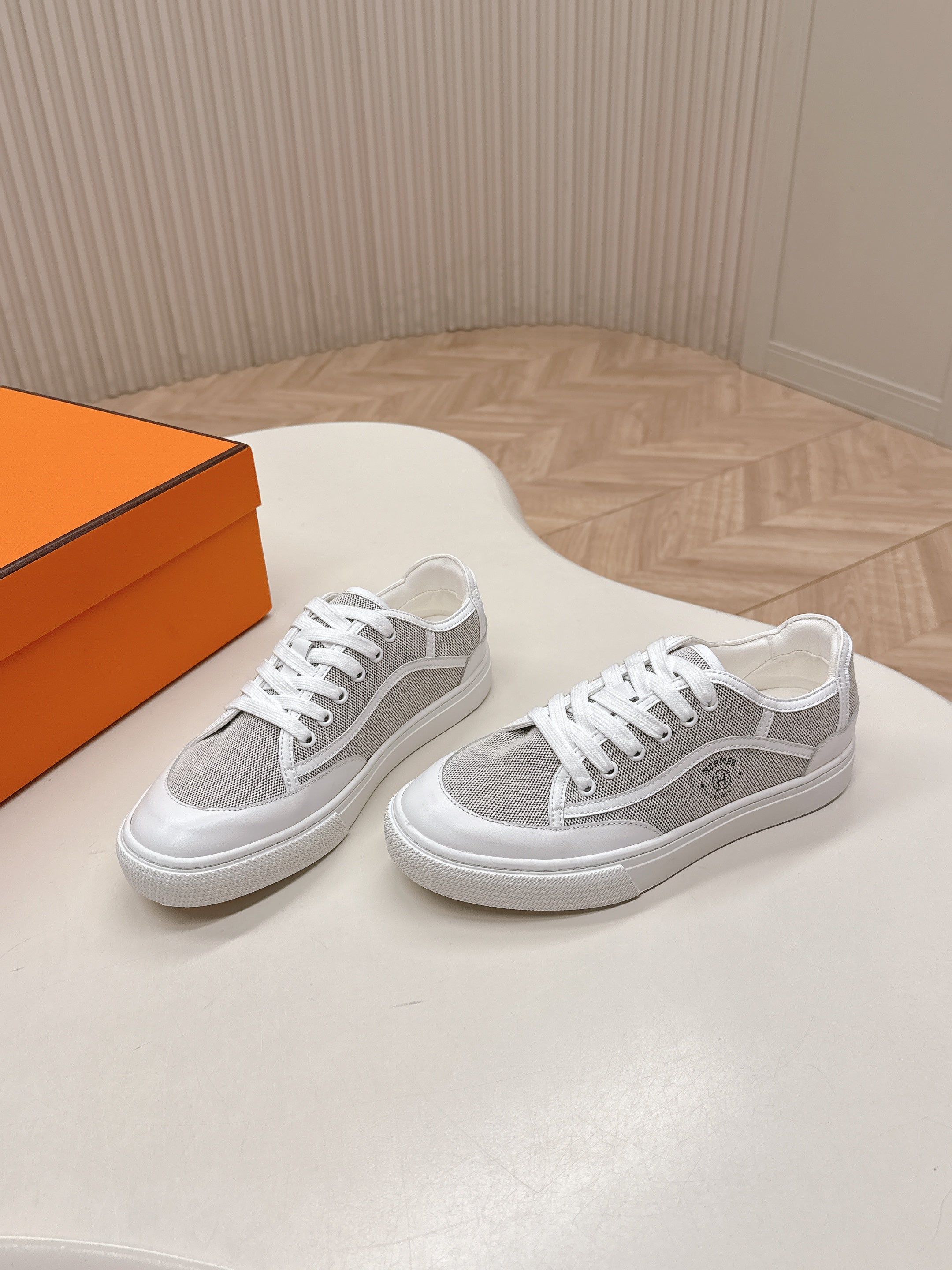 HERMES 25S SNEAKER LOW SPORTS IN GREY CANVAS MIX WHITE LAMBSKIN