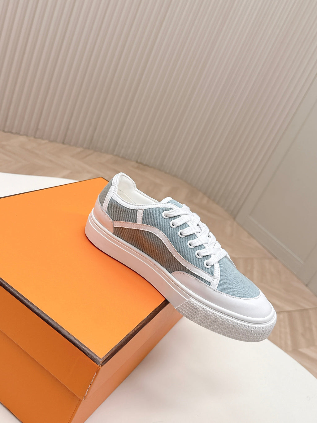 HERMES 25S SNEAKER LOW SPORTS IN BLUE DENIM MIX WHITE LAMBSKIN