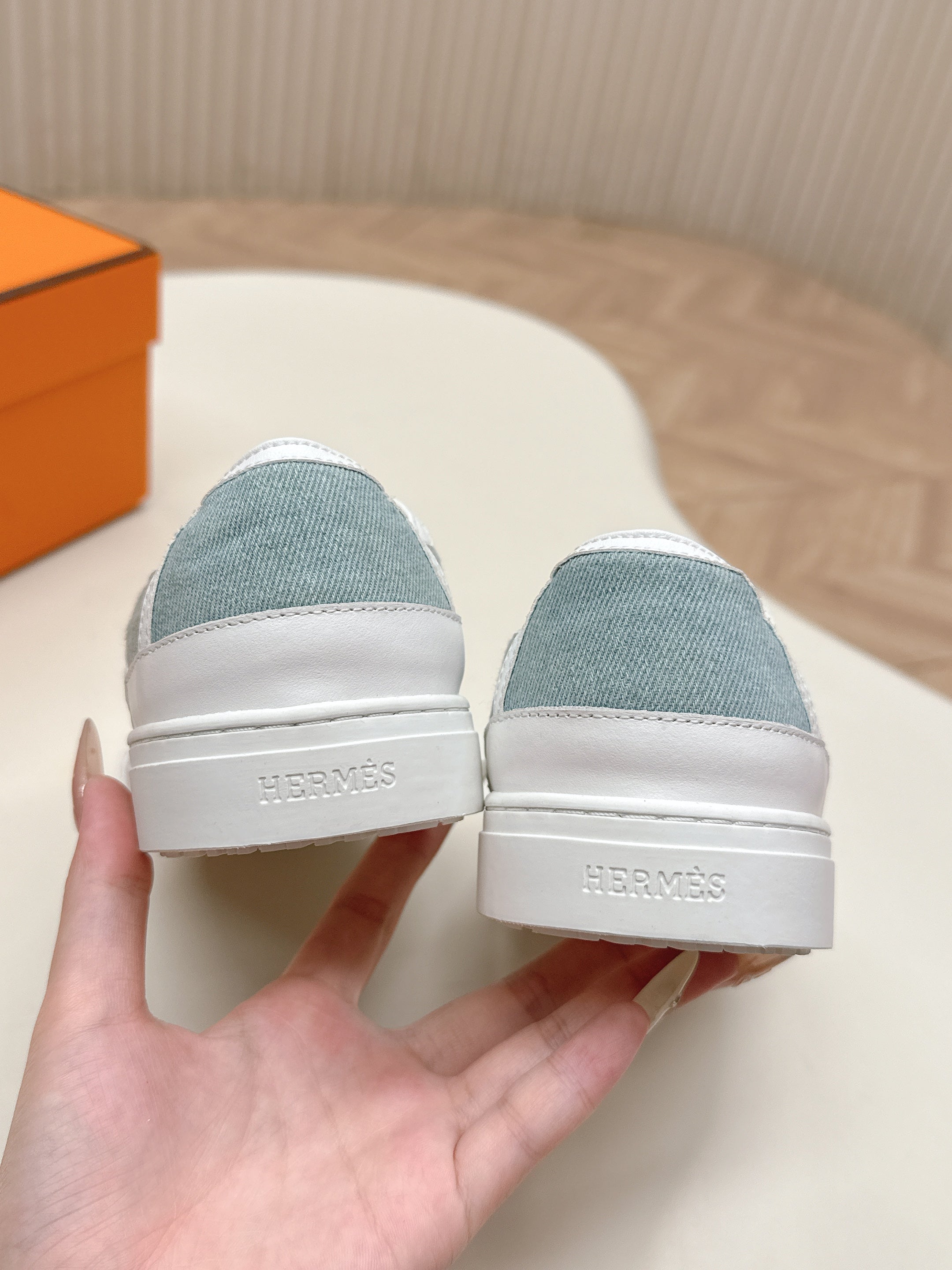 HERMES 25S SNEAKER LOW SPORTS IN BLUE DENIM MIX WHITE LAMBSKIN