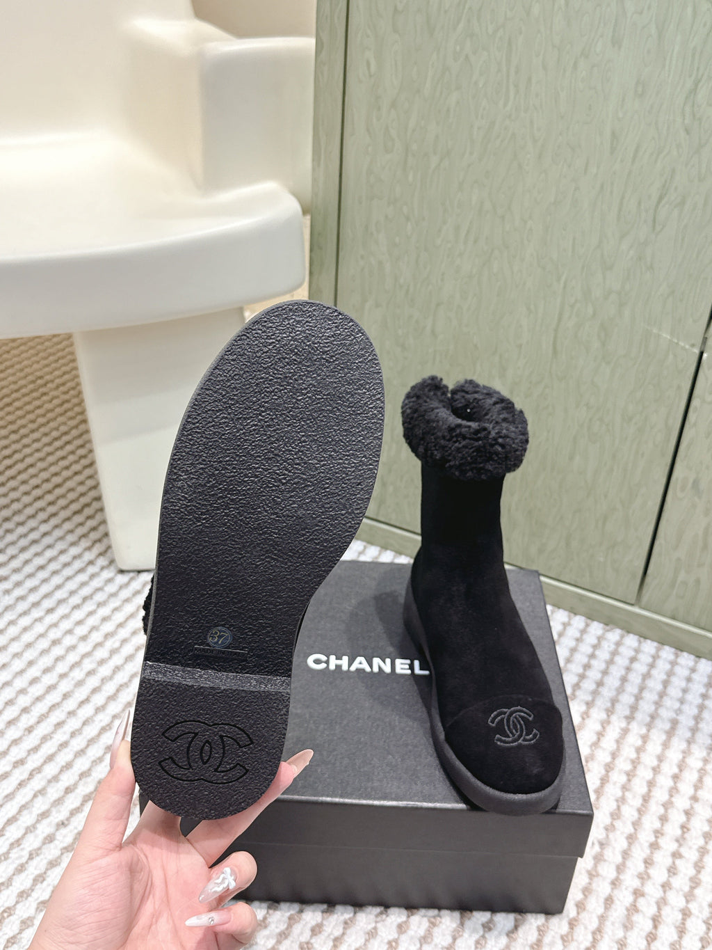 CHANEL 25S CALF-HIGH BOOTS IN BLACK SUEDE LINED WITH SHEEPSKIN