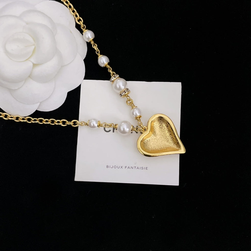 18K  Chanel Pearls Chain Necklace