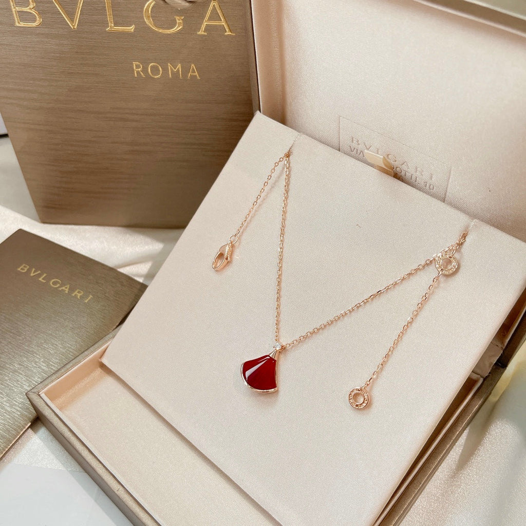 18K BVLGARI BVLGARI Dream Carnelian Necklace