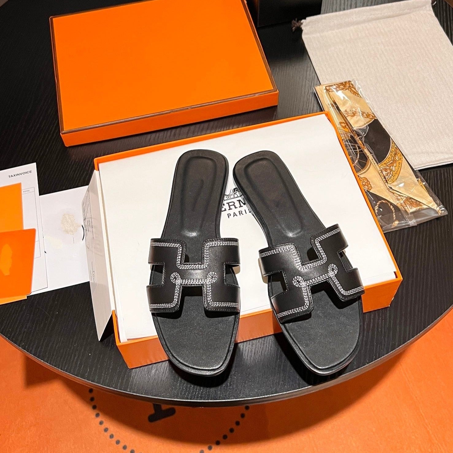 HERMES 0RAN SANDAL Calfskin Black