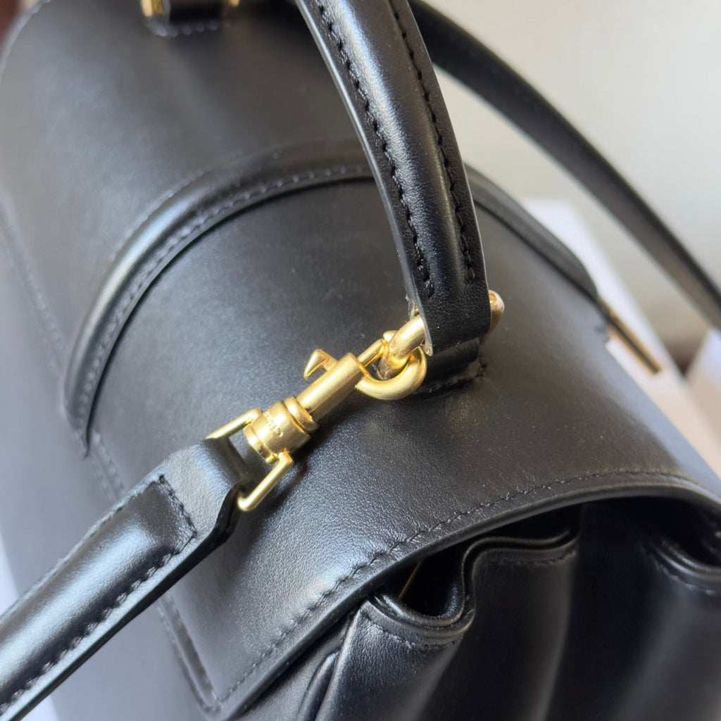 CELINE CLASSIQUE BAG 17 IN BLACK CALFSKIN GOLD HARDWARE