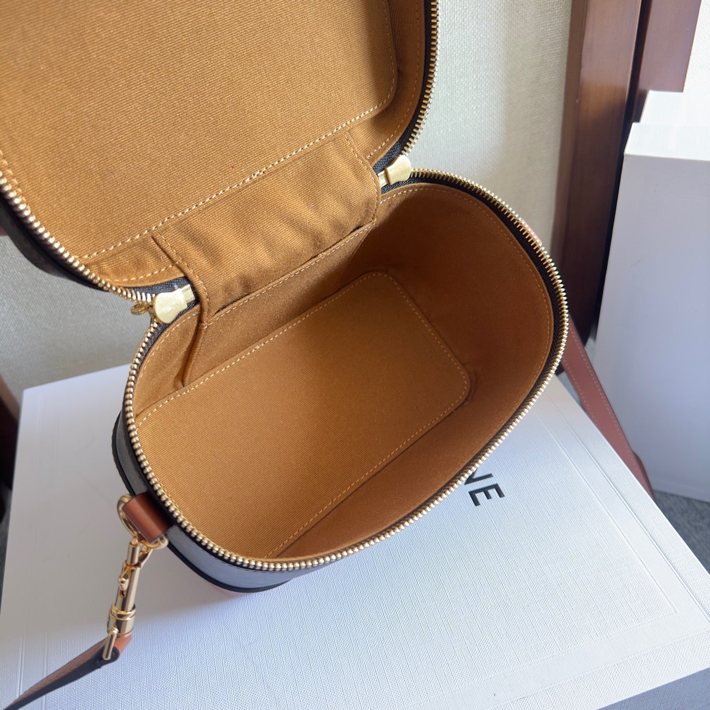 CELINE VANITY 18 IN BLACK TRIOMPHE CANVAS AND BROWN CALFSKIN GOLD HARDWARE