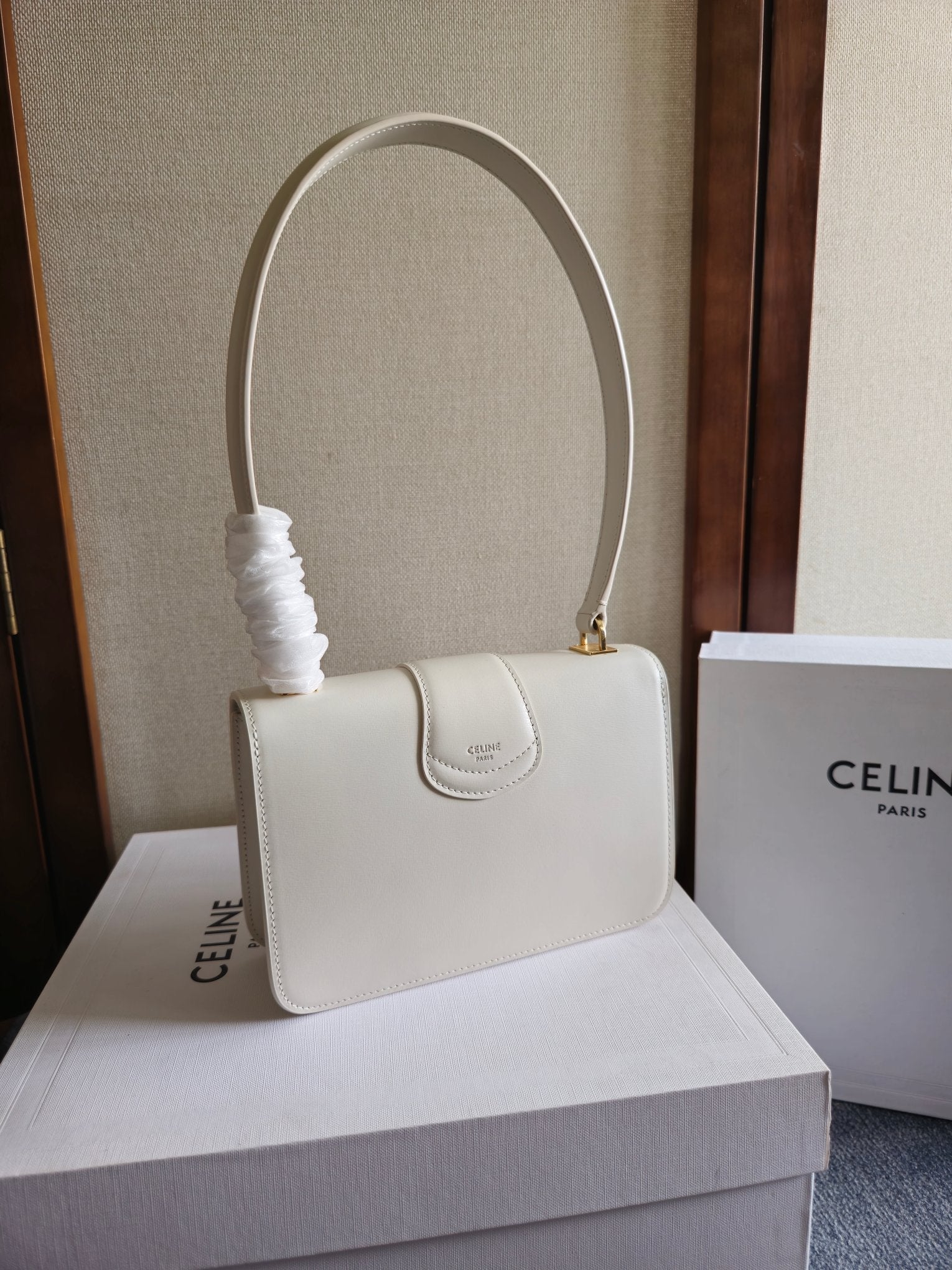 CELINE JOSEPHINE BAG 18.5 IN WHITE PATENT CALFSKIN