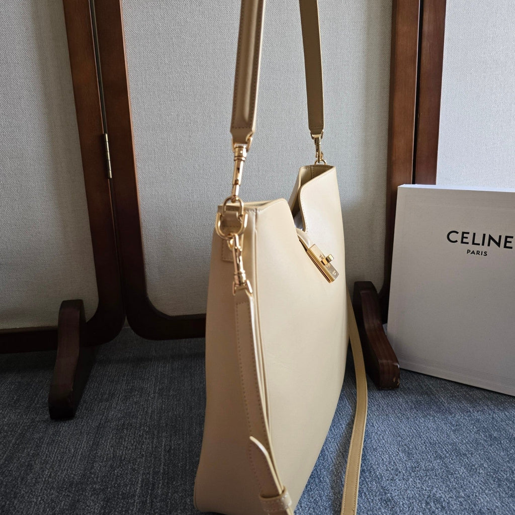 CELINE MEDIUM CAMILLE 16 SOFT BAG 36 LIGHT BEIGE IN SMOOTH CALFSKIN