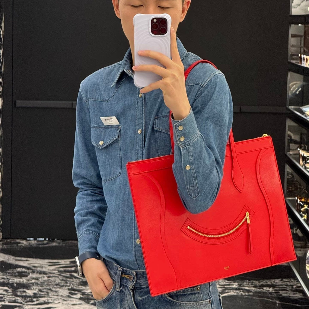 CELINE 25S FLAT CABAS NEW LUGGAGE 44MM IN RED GLOSSY CALFSKIN