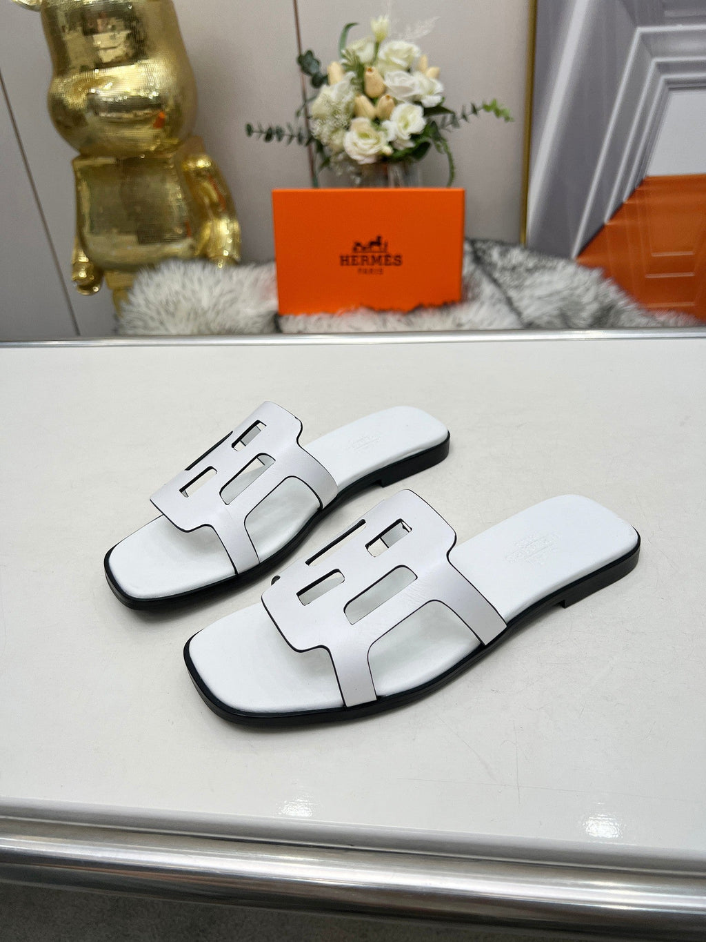 HERMES FLATFORM SANDAL WHITE CALFSKIN